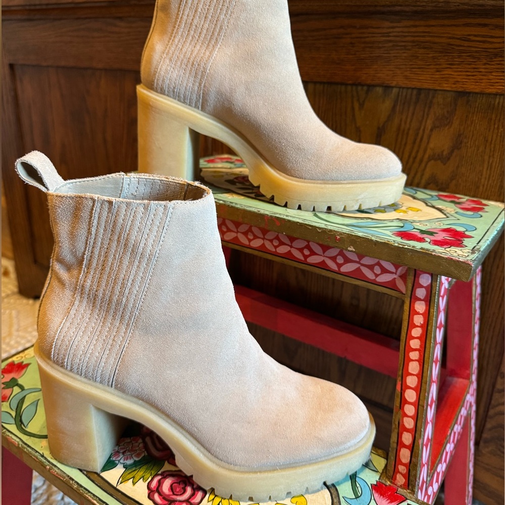 Dolce Vita Celia: Tan size 9